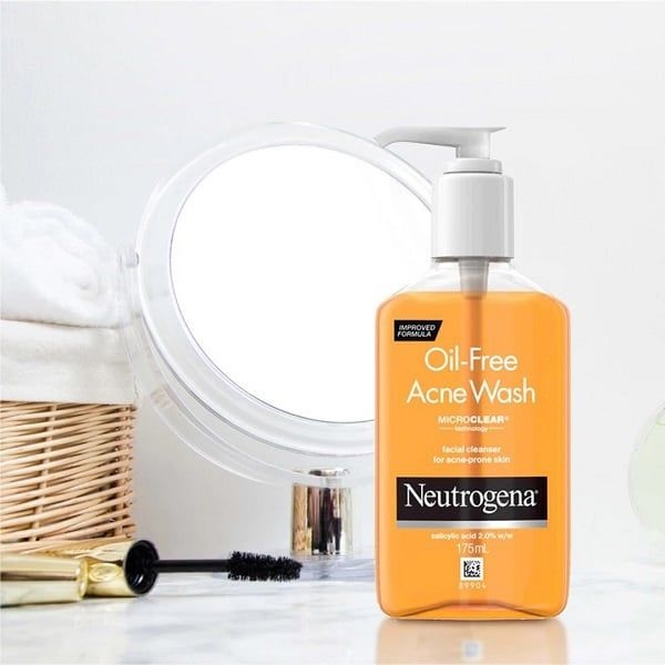 Neutrogena-Oil-Free-Acne-Wash